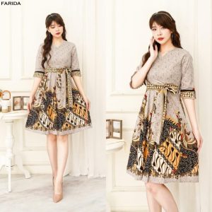 FARIDA Classic Batik Dress – Dress Batik Modern Warna Abu dengan Aksen Emas dan Ikat Pinggang